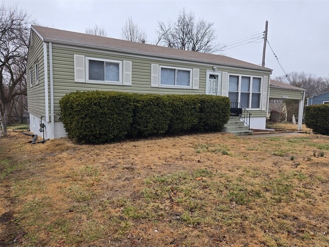 Building Photo - 3437 Elmhurst Dr