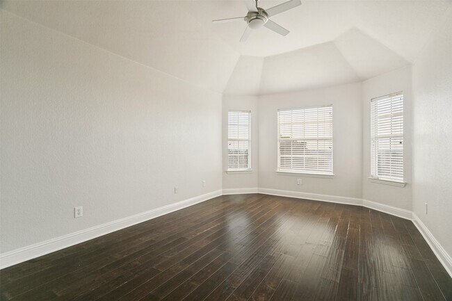 Building Photo - 9028 Bottlebrush Ln
