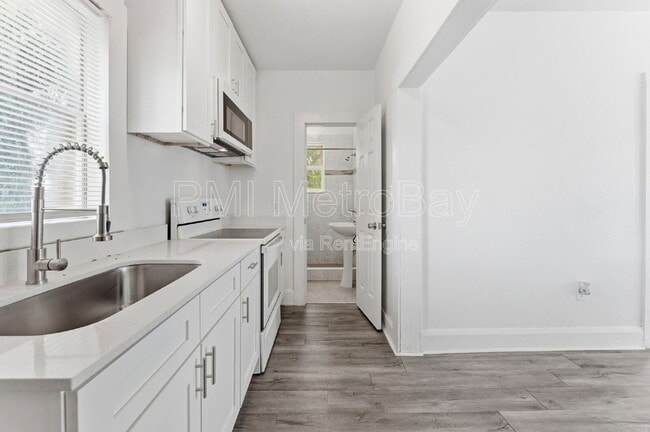 Building Photo - 2914 N 10th St