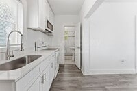 Building Photo - 2914 N 10th St