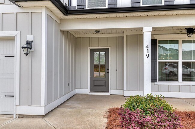Building Photo - 419 Barrow Ln