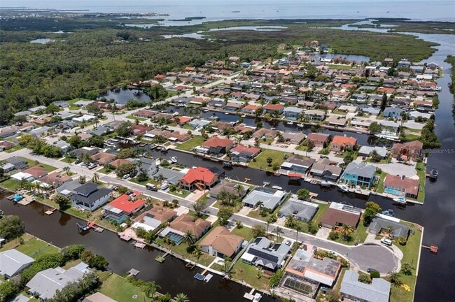 Building Photo - 9910 Island Harbor Dr