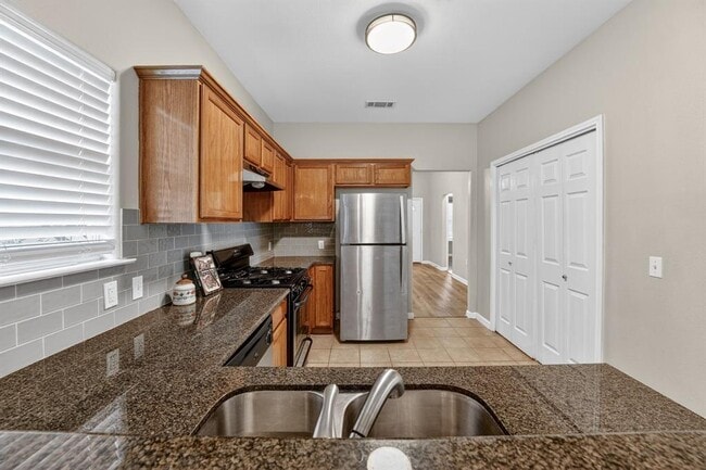Building Photo - 5625 Signal Point