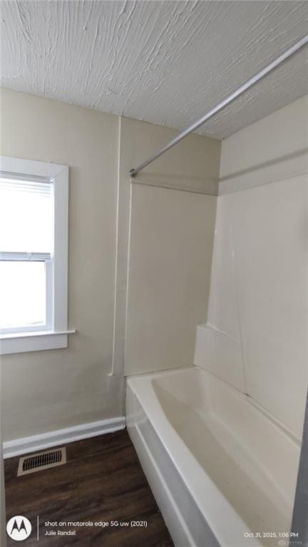 Building Photo - 2609 Lynhurst Ave