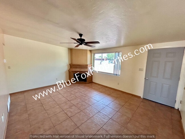 Building Photo - 4853 N Calle Harmonia