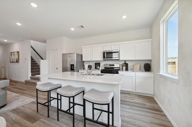 Building Photo - 943 Moon Drop Ln