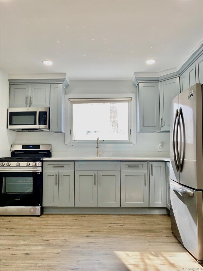 Building Photo - 336 Scranton Ave