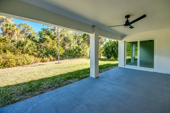 Building Photo - 3433 NE 11th Pl