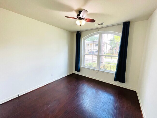 Fourth bedroom - 14511 Enola Dr