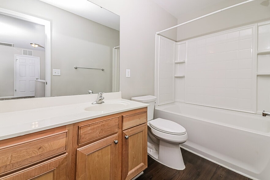 Building Photo - 5245 Emerald Spring Dr