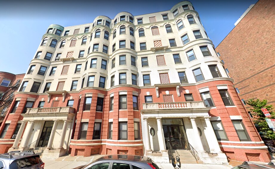 Building Photo - 881 Massachusetts Ave