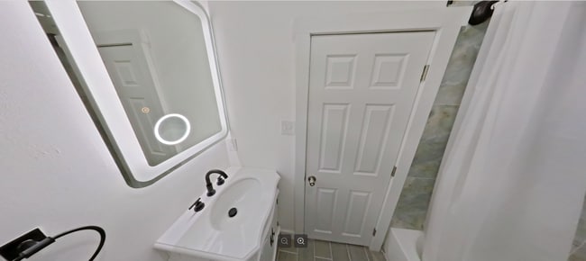 Building Photo - 6459 N 16th St