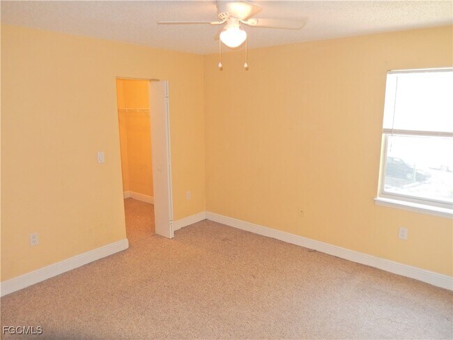 Building Photo - 12571 Equestrian Cir
