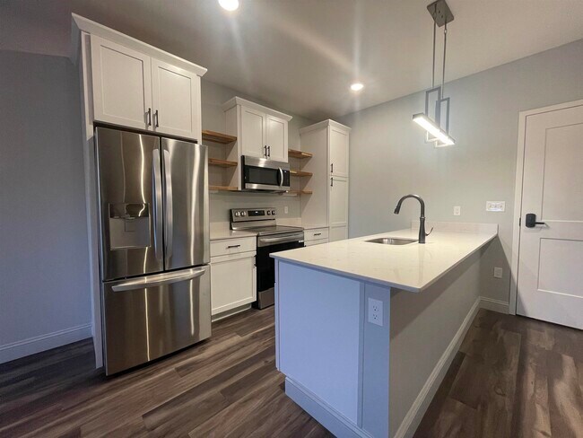 Building Photo - 25 Lowell St