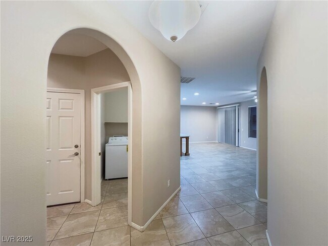 Building Photo - 1022 Pecos River Ave