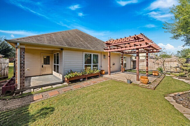 Building Photo - 13914 Juniper Bend Ln