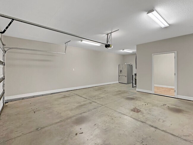 Building Photo - Perfect Location! Beautiful 3 bedroom home for rent!