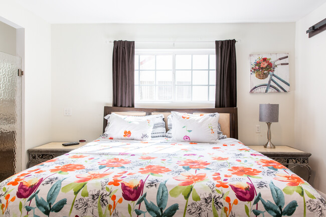 Bright bedroom - 446 S Almont Dr