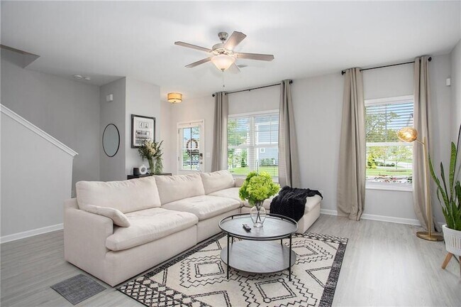 Building Photo - 1961 James Red Moore Blvd