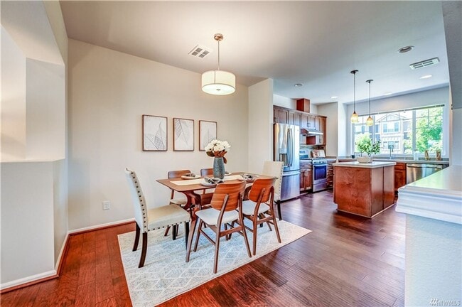 Building Photo - 3454 31st Dr