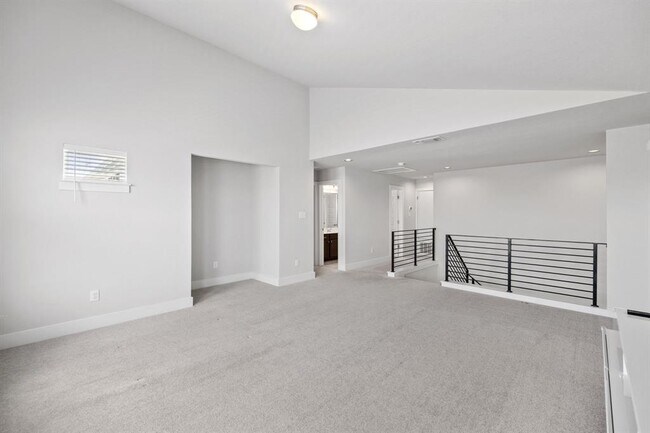 Building Photo - 11000 Charger Wy