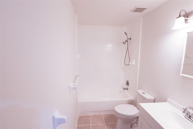 Building Photo - 918 Grape Ave