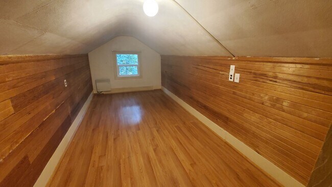 Building Photo - Johnson Duplex