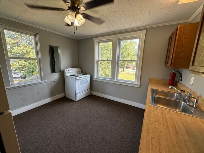 Building Photo - 36072-36076  Hocking Dr., Logan Ohio 43138