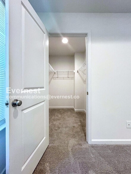 Building Photo - 1225 Marble St