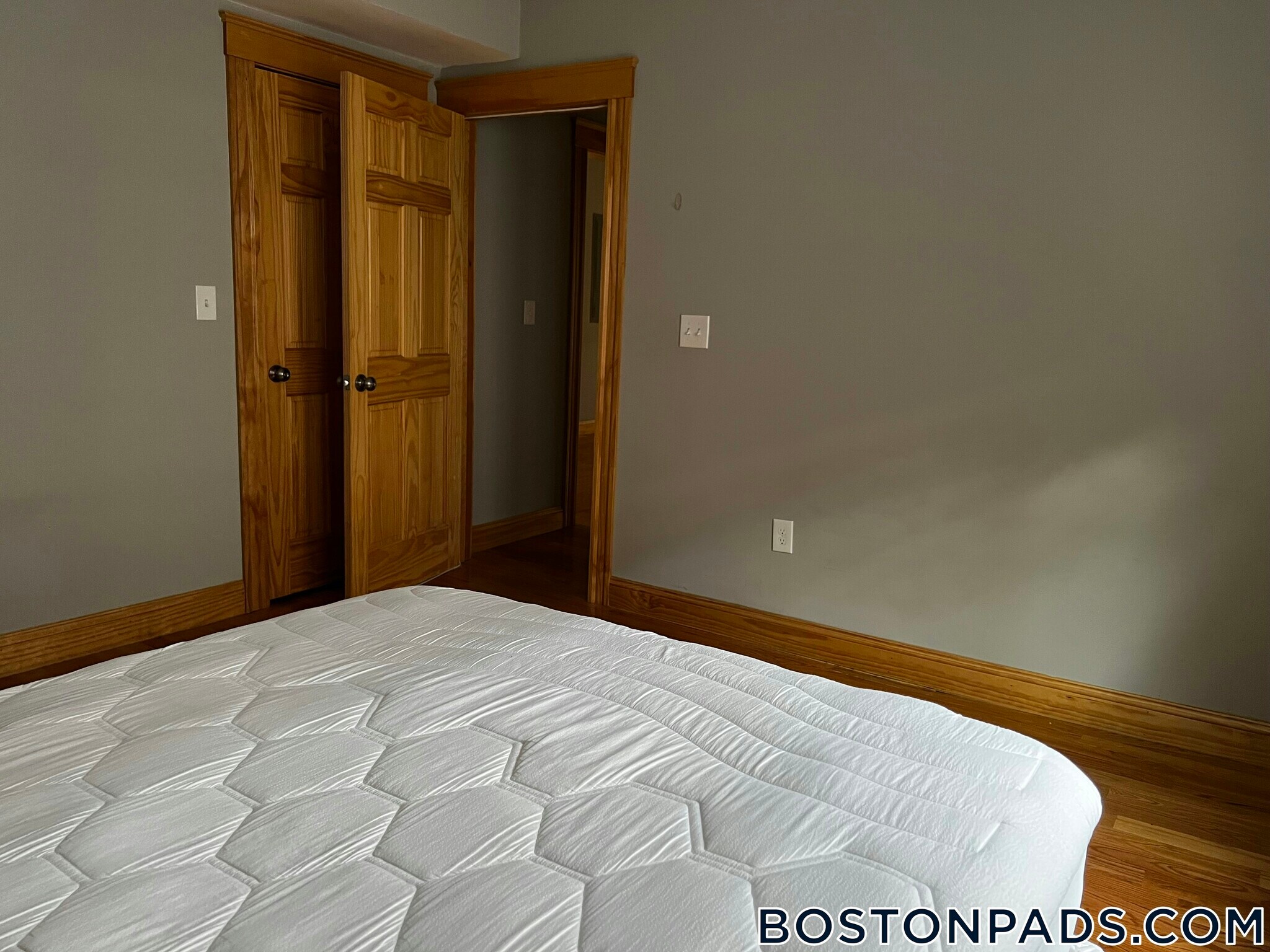 Building Photo - 152 Winchester St