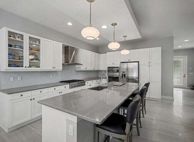 Building Photo - 8125 Hobbes Way