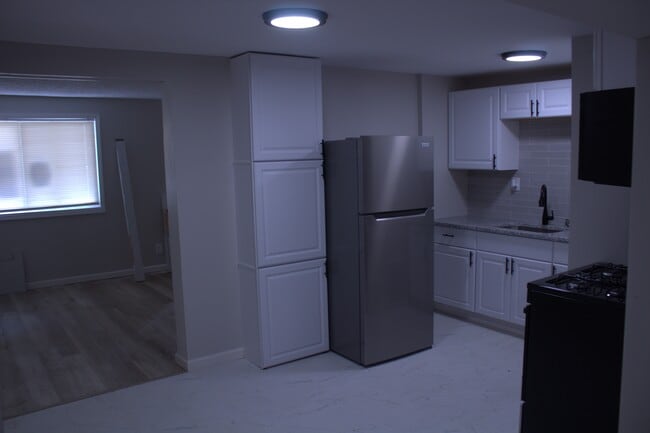 Building Photo - 9 St Celeste Dr