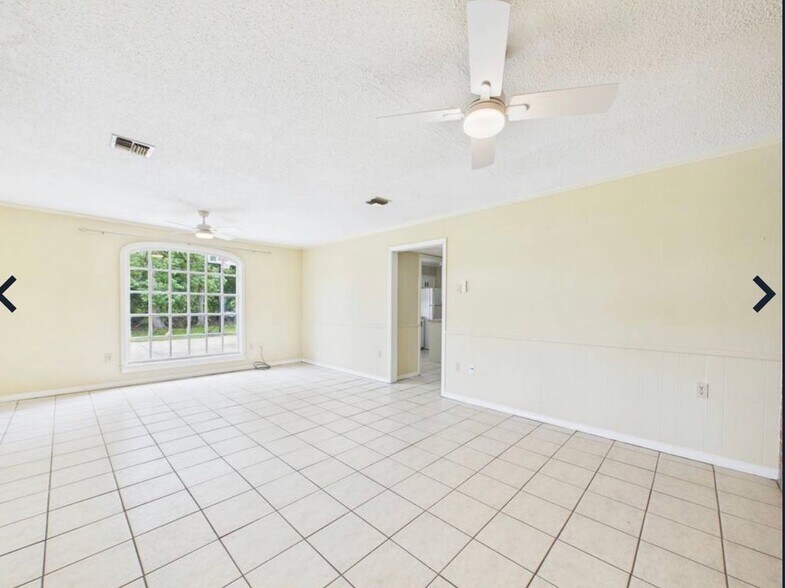 Building Photo - 107 Guillot Rd