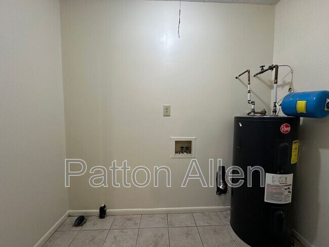 Building Photo - 74 Buffalo St