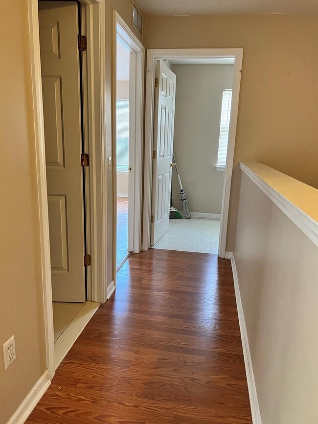 Building Photo - 7446 Lacy Dr
