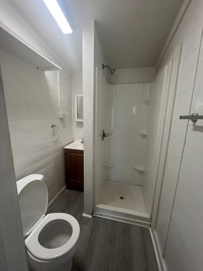 Building Photo - Section 8 Accepted