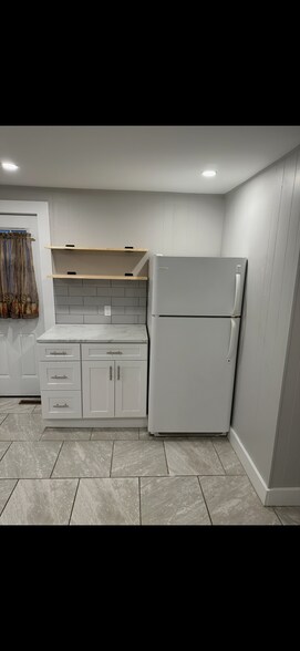 Building Photo - 30 Grover St