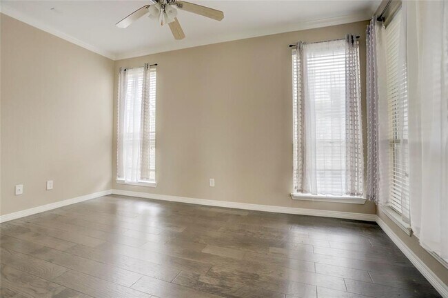 Building Photo - 514 Little River Ct