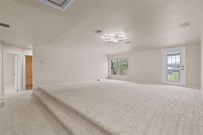 Building Photo - 201 Covala Dr