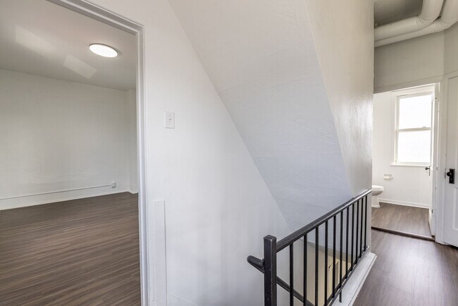 Building Photo - 123 Beltzhoover Ave