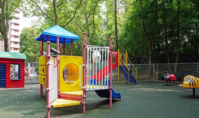 Building Photo - 600 W 246th St