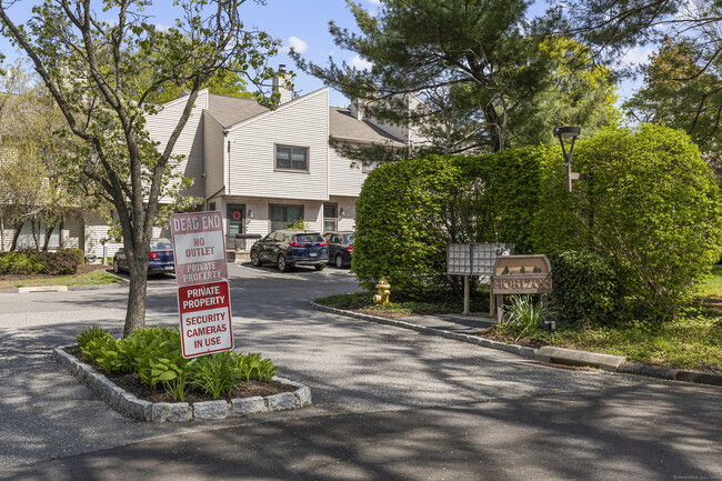 Building Photo - 1 Horizon Dr