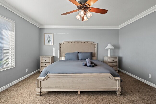 Building Photo - 11141 Limetree Dr