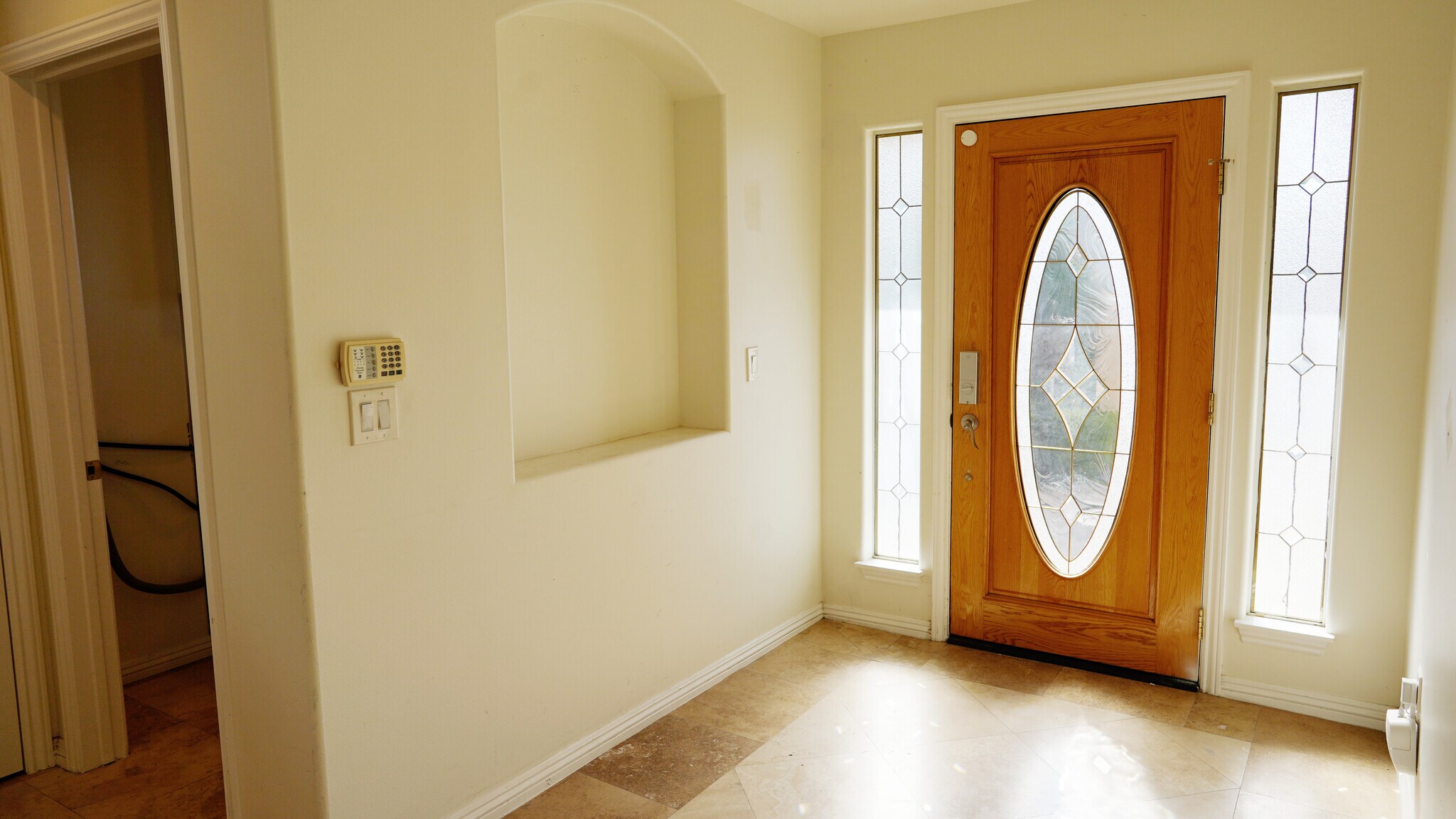 Building Photo - 3780 Lenawee Ave