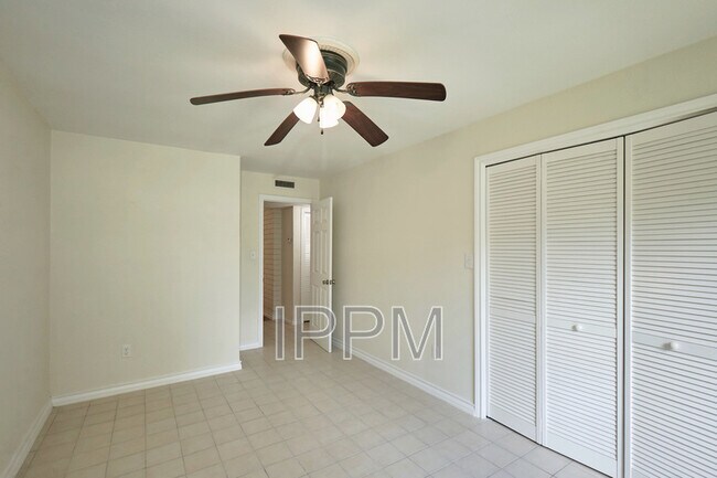 Building Photo - 5108 Manana Cir