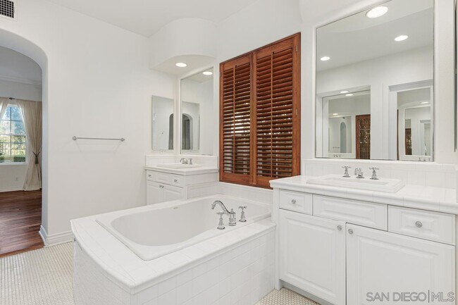 Building Photo - 2870 Rancho Pancho