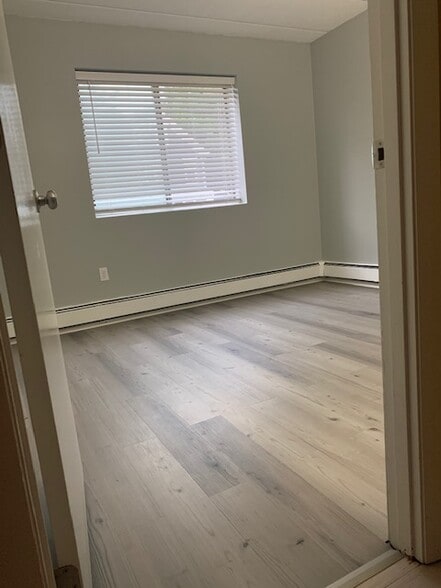 2nd bedroom 1 - 1011 Main St