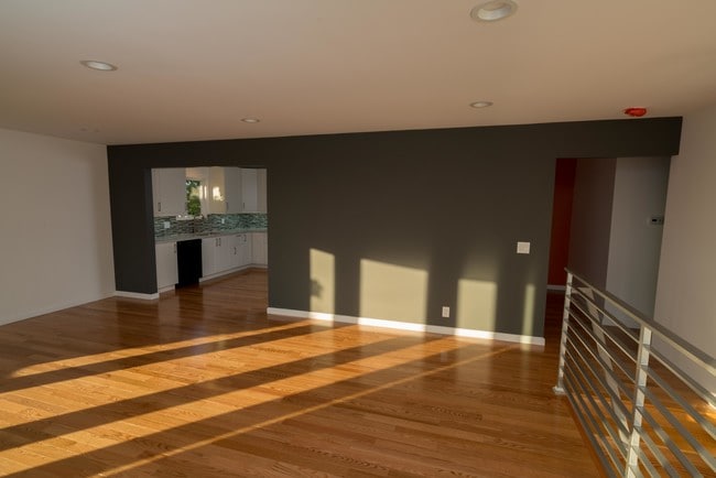 Upstairs living room - 1339 Quintero St
