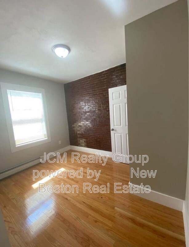 Building Photo - 23 Mall St