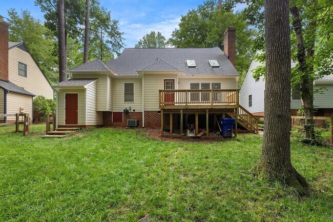 Building Photo - 5608 Chatmoss Rd